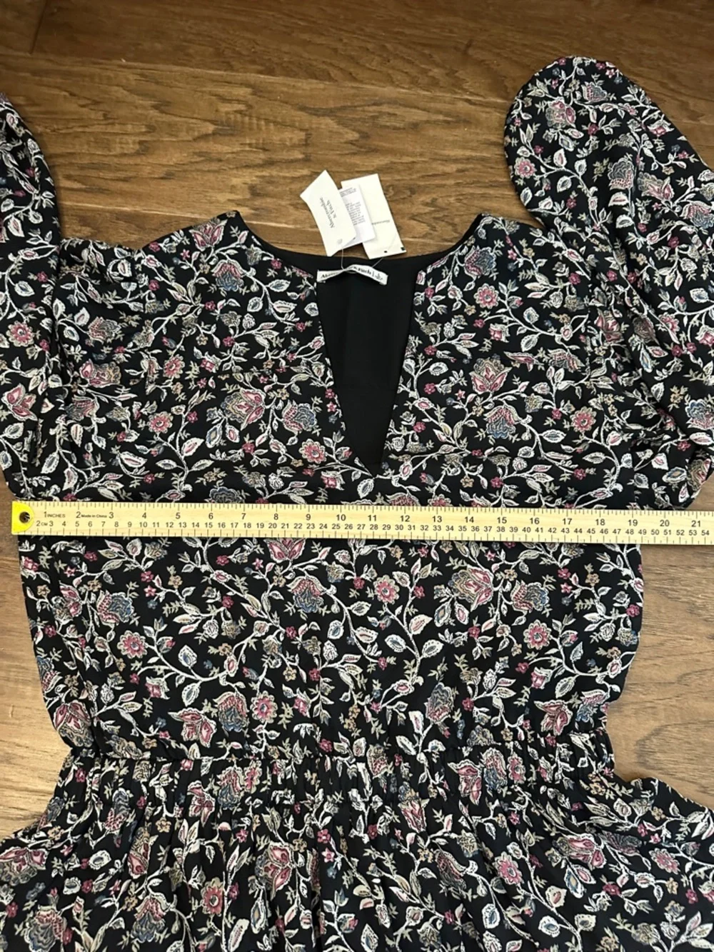NWT Abercrombie & Fitch Long-Sleeve L whimsigoth Ruffle Mini Dress Black Floral - Picture 9 of 13